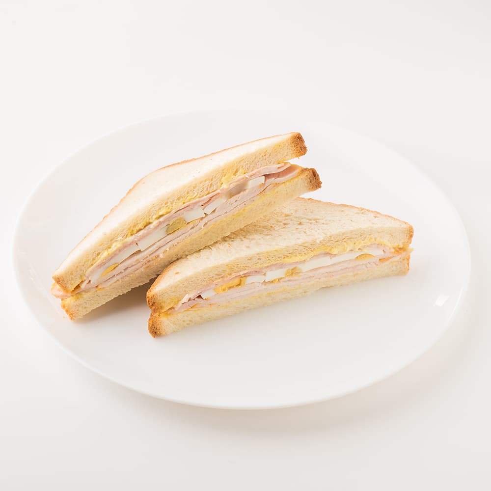 "York Fresh" Сэндвич с беконом, цыпленком и яйцом 150г (Россия)