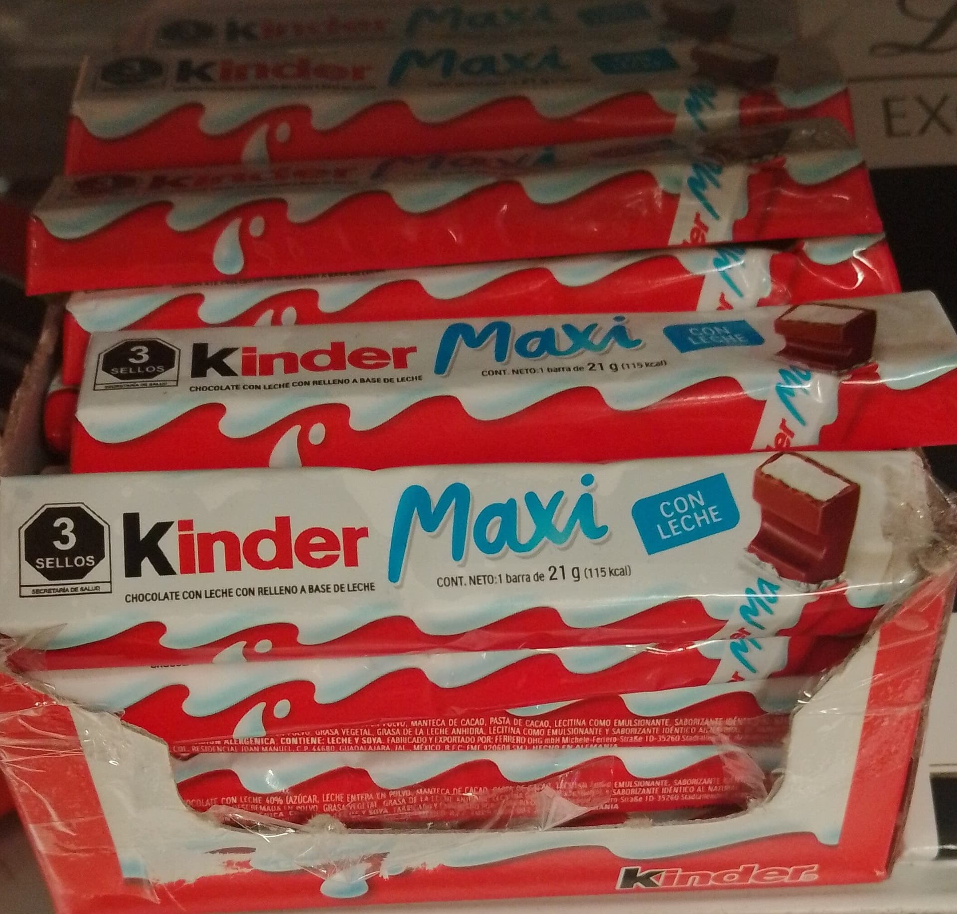 Шоколад "Kinder Chocolate Maxi" с молочной начинкой, 21 г