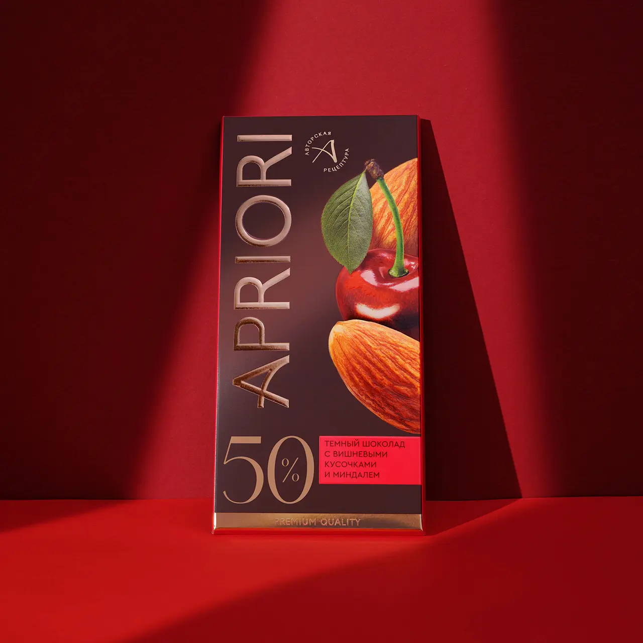 Шоколад "Apriori" темный с вишней и миндалем 50г (Россия)