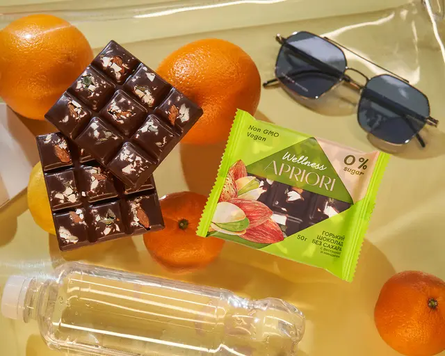 Шоколадная плитка "Apriori" Wellness горькая без сахара с миндалем и фисташкой 50г (Россия)