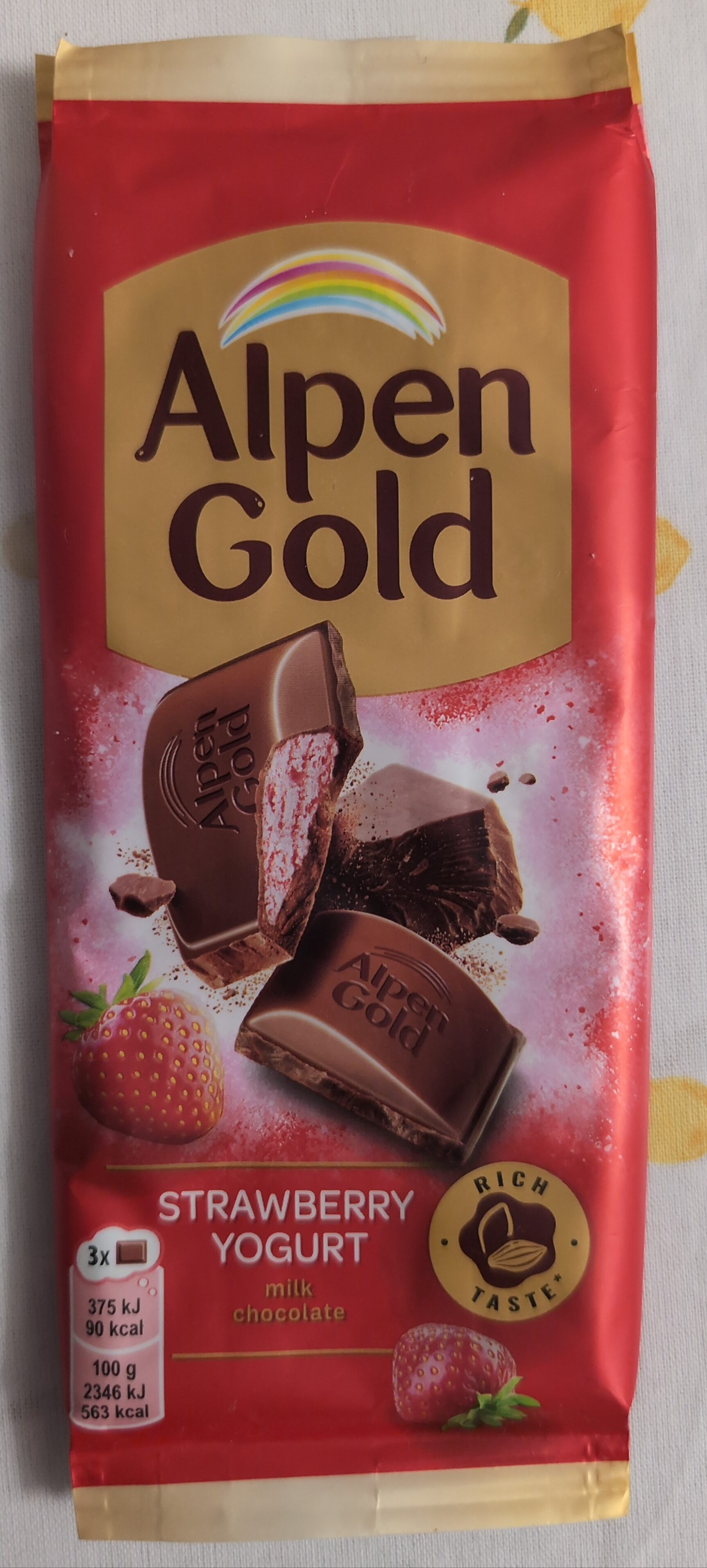 Шоколад "Alpen Gold" Клубнично Йогуртовая Начинка 80г (Польша)