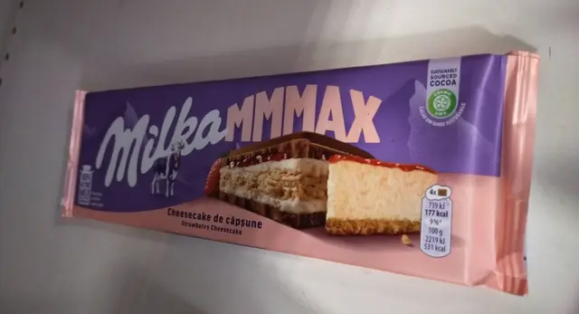 Шоколад "Milka" Strawberry Cheesecake 300г (Польша)